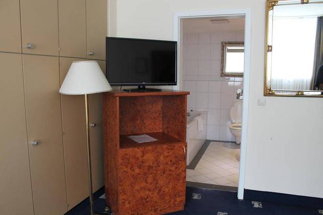 Altstadt Hotel St. Georg, Dusseldorf