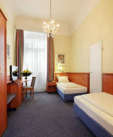 National, Frankfurt