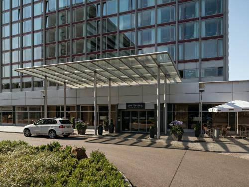 Pullman Dresden Newa, Dresden