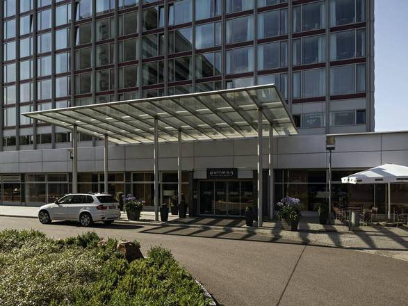 Pullman Dresden Newa, Dresden