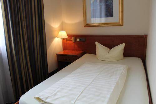 Altstadt Hotel St. Georg, Dusseldorf