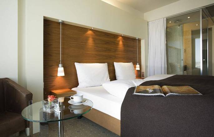 Pullman Dresden Newa, Dresden