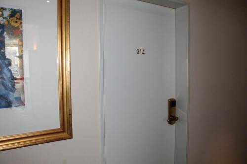 Altstadt Hotel St. Georg, Dusseldorf