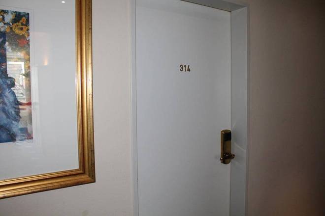 Altstadt Hotel St. Georg, Dusseldorf