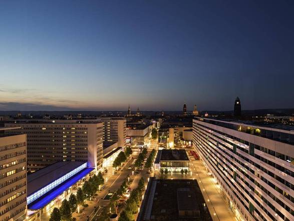 Pullman Dresden Newa, Dresden