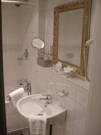 Altstadt Hotel St. Georg, Dusseldorf